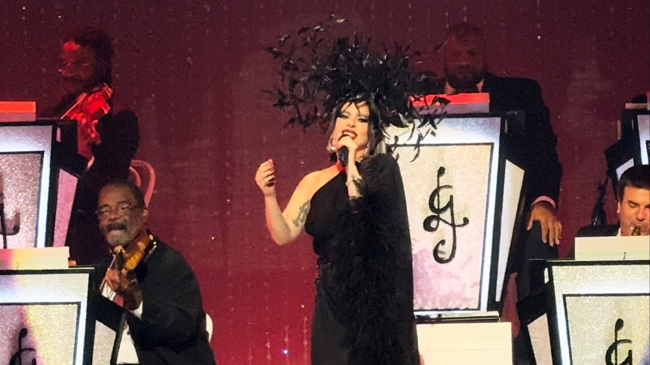 Lady Gaga - Sway (¿Quién Será?) [Live in Las Vegas]