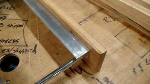 Oak Case Stand (Trapped Tube Technology) by CyberDruid