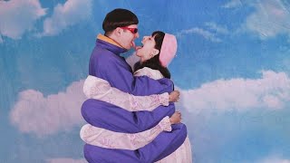 ✨ Melanie Martínez and Oliver Tree 😘