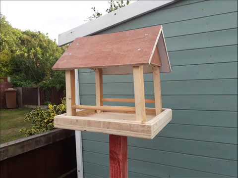 How To Make A Bird Table Out Of A Pallet - YouTube