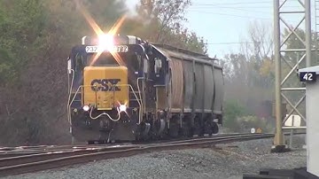Old CSX GP30 leads D751 Westbound