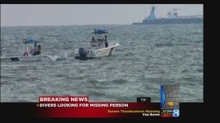 Dive team searching for missing teenager in Lake Michigan