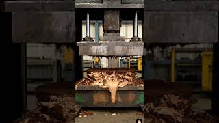 someone dream cake 🎂 under the hydraulics press 🤯#shortvideo #satisfying #viral