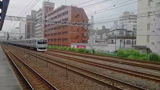 E217系、E231系1000番台　同時通過