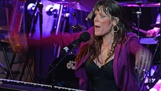 Beth Hart, &quot;Swing My Thang (thing) back around&quot;