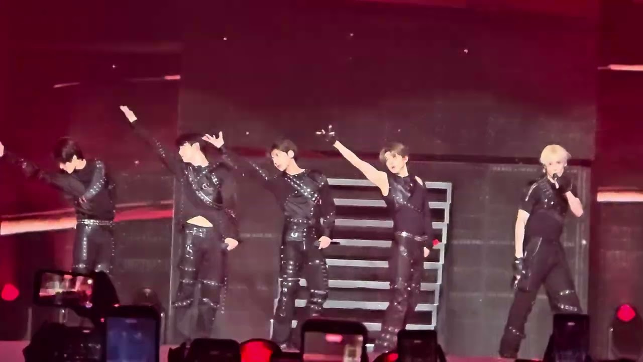 4K TXT 10/01/2026 UPSIDE DOWN KISS ACT TOMORROW IN HONG KONG 