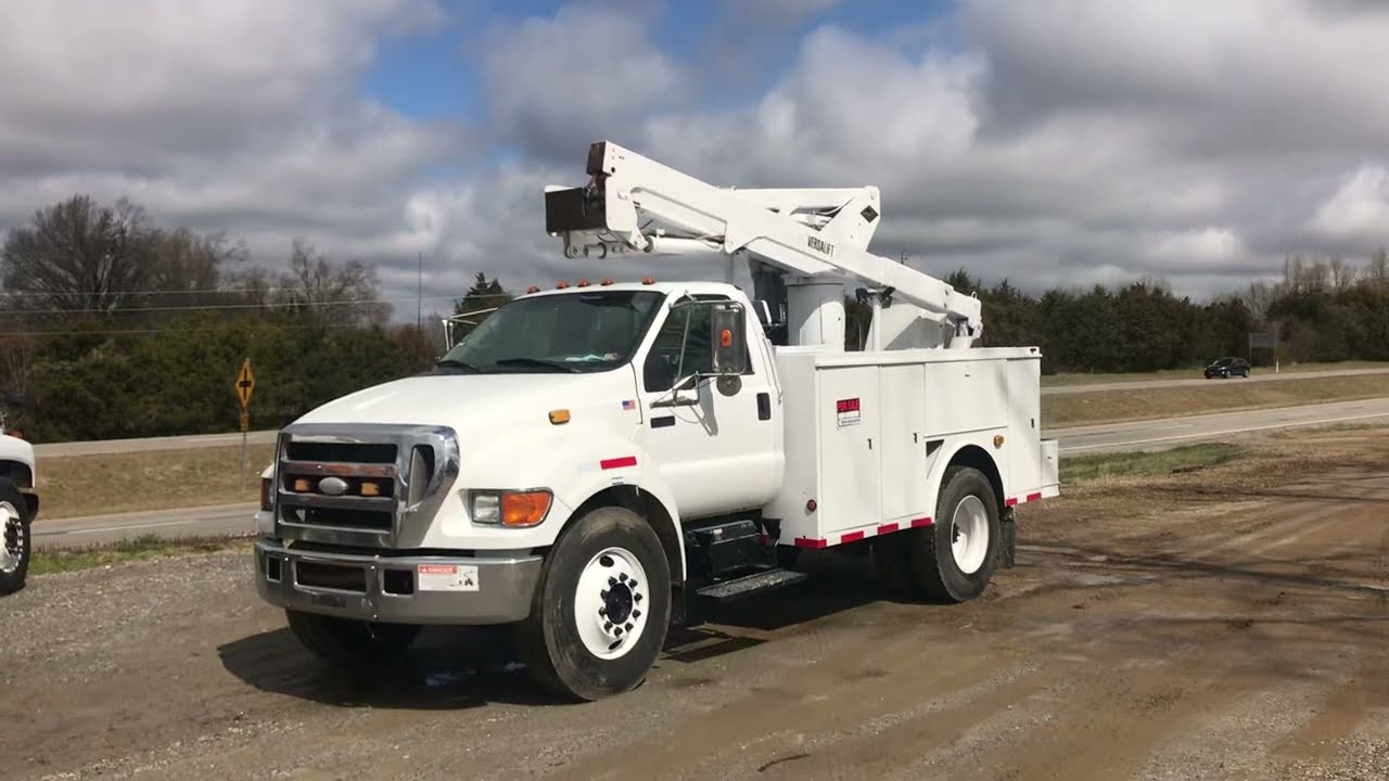 For Sale 2006 F650 45’ Bucket Truck 804-928-9099 carnetcars.com vadlr