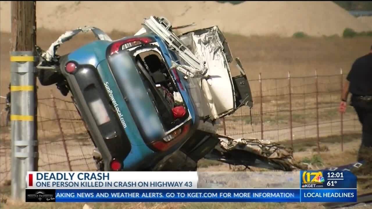 1 killed in head-on crash involving semi-truck on Hwy 43: CHP - YouTube