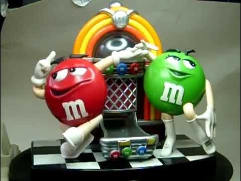 CANDY DISPENSER M&M Jukebox, Rock and Roll Cafe, M and M Dispenser 