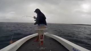 Ржач на рыбалке - Приколы