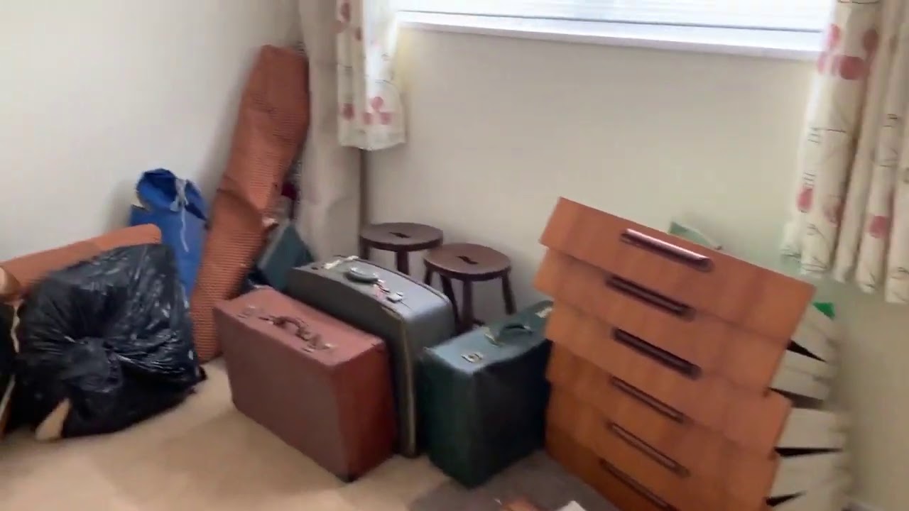 HOUSE CLEARANCE PLUS RUBBISH CLEARANCE GLASGOW -JUNK ME