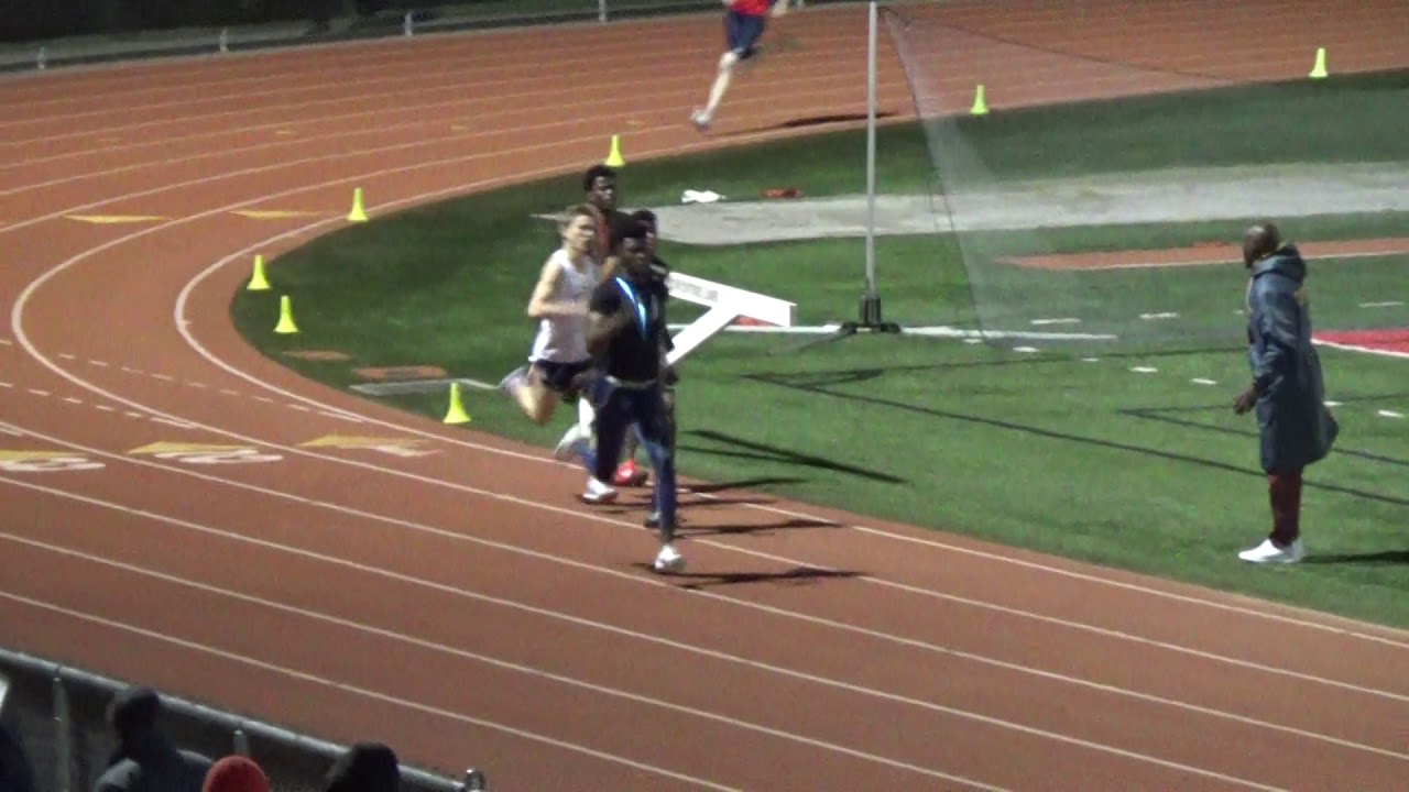 2019 Redondo Invitational varsity boys 4X4oo relay