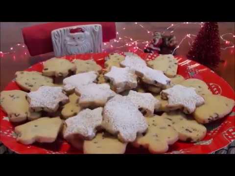 Biscotti Di Natale Gingerbread.Frollini Con Farina Di Mandorla E Gocce Di Cioccolato Biscotti Di Natale Youtube