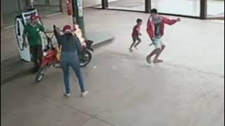 Menino Com Caixa De Fosco Na Cueca Escondido ..