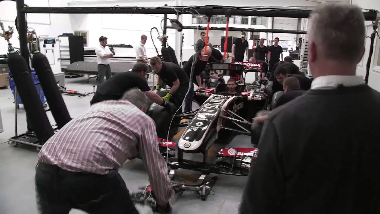 Cliquez pour afficher la vidéo "ThePretender Episode - Grand Prix d'Angleterre - TotalEnergies x Racing" ThePretender Episode - Grand Prix d'Angleterre - TotalEnergies x Racing