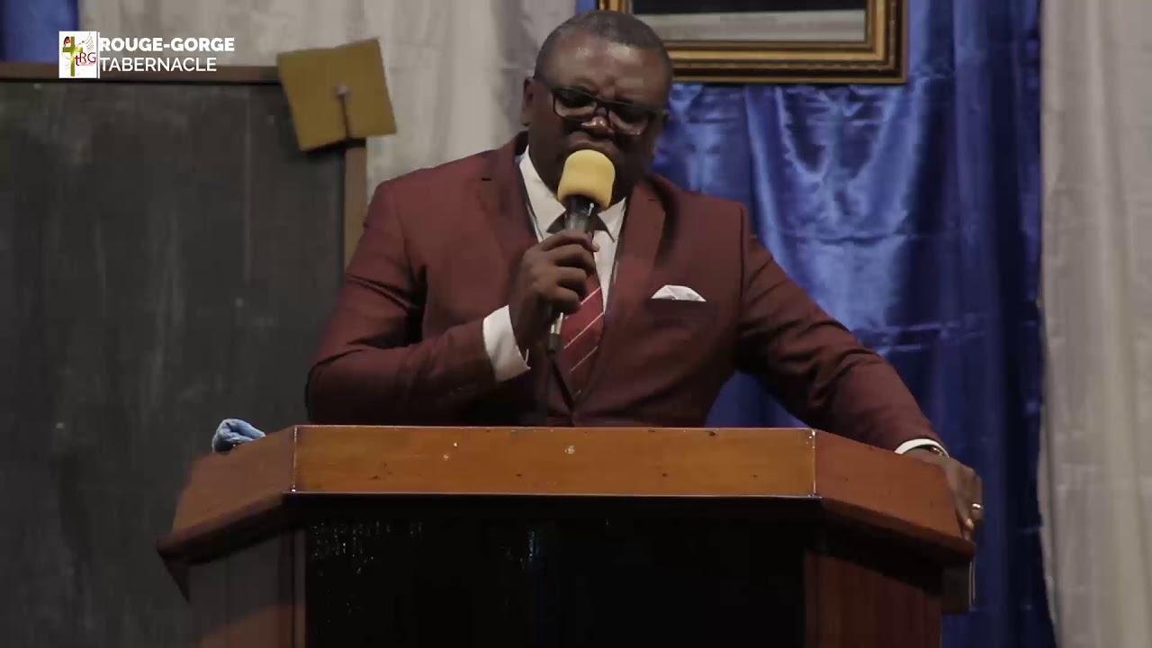 Rouge Gorge Tabernacle , Pasteur Simon Pierre Lifoko Du Ciel