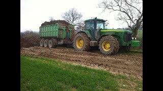 Vidage Fumier 2018/JD 8220 avec porte caisson en Bourgogne