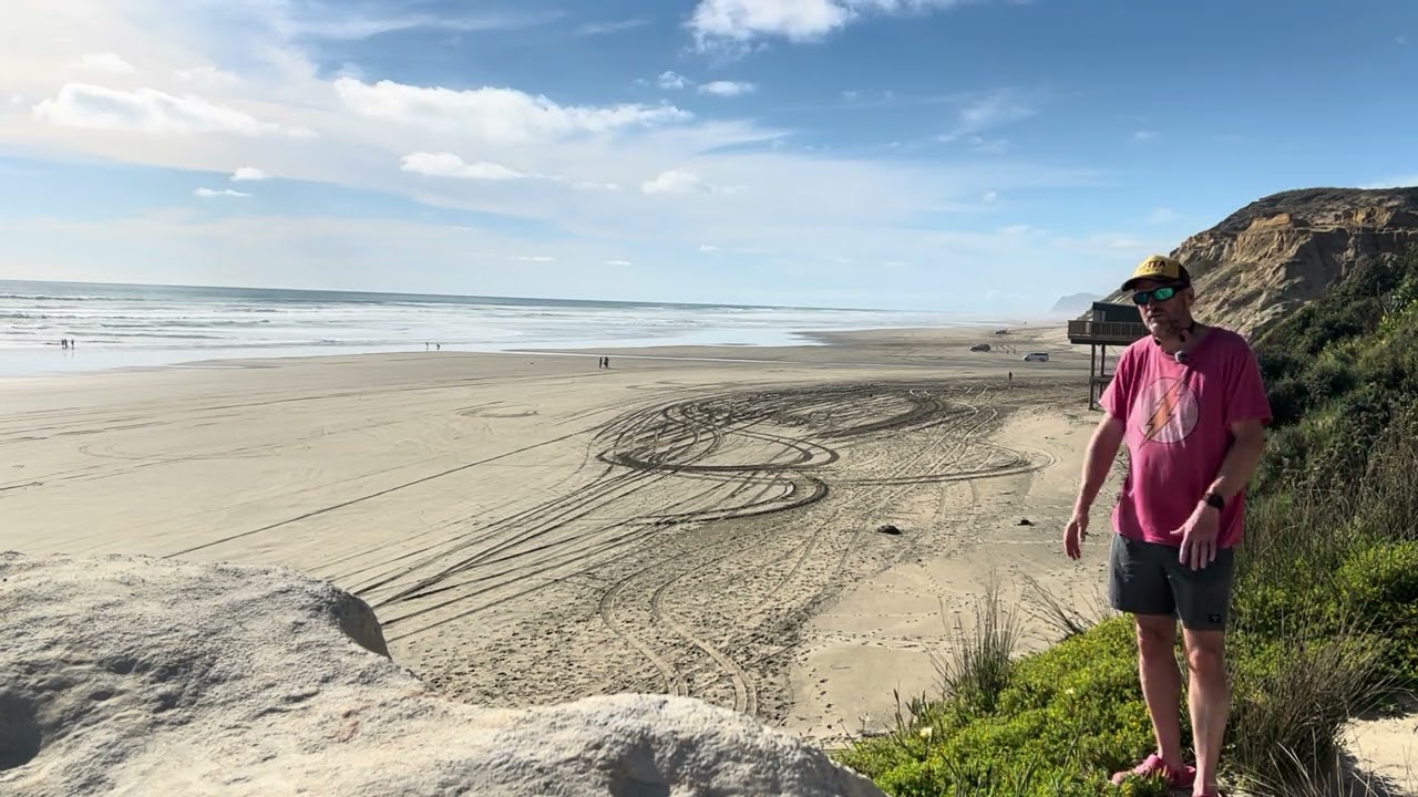 Baylys Beach  New Zealand- a kiwi speaks 