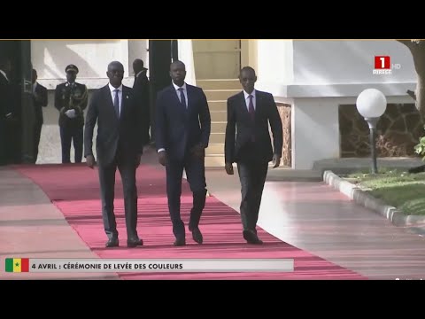 Fête Indépendance : Regardez la très belle entrée en scène de Ousmane Sonko au palais