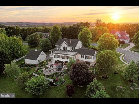 1709 Country Manor Drive, York, PA home video tour