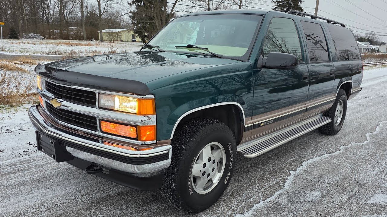 1995 Chevrolet Suburban LS - Rust Free , 97K mi , V8, 4WD