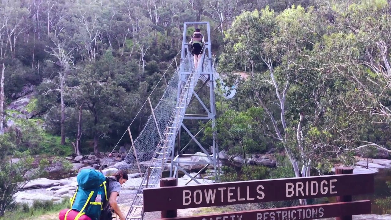 Walking The Six Foot Track Nsw Australia Youtube