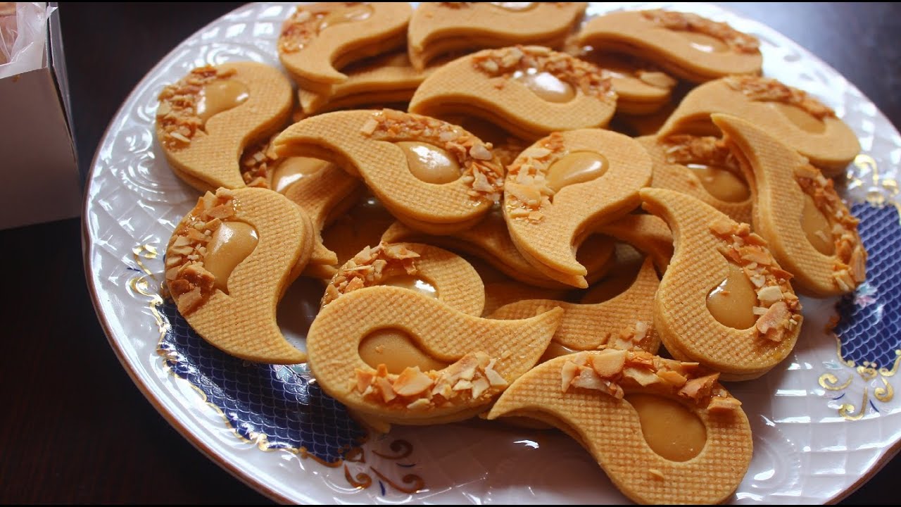 sabléالصابلي الذهبي بحشوة معلكة وبوصفة ناجحة مكتكمش كتبقا كيما هي سوا بيتيها اولا دريه بعنيك مغمضين