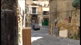 Naples - Signs in the Spanish Quarter: Immigrants, watch out (08/26/14)