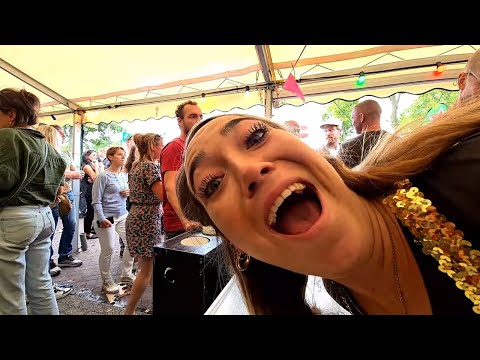 Small Dutch Town But A Big Festival - Sluis en BruggenFeest
