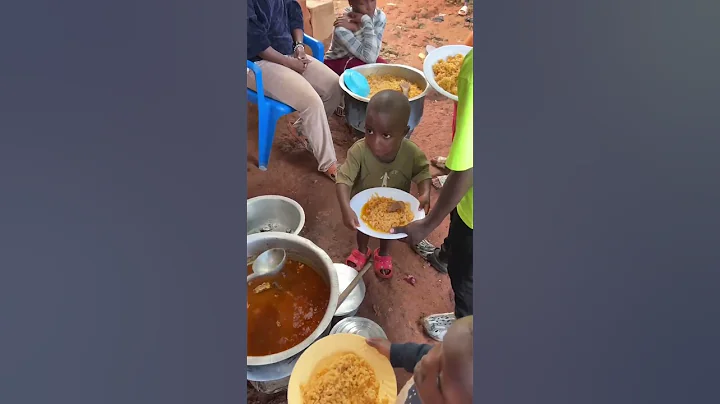 To a hungry child. Hope starts with Food - DayDayNews