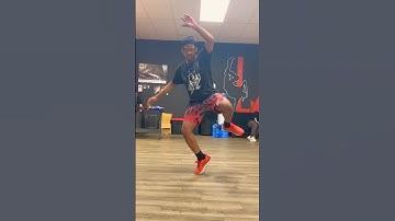 DID HE JUST FLOAT? #memphis #jookin #dance