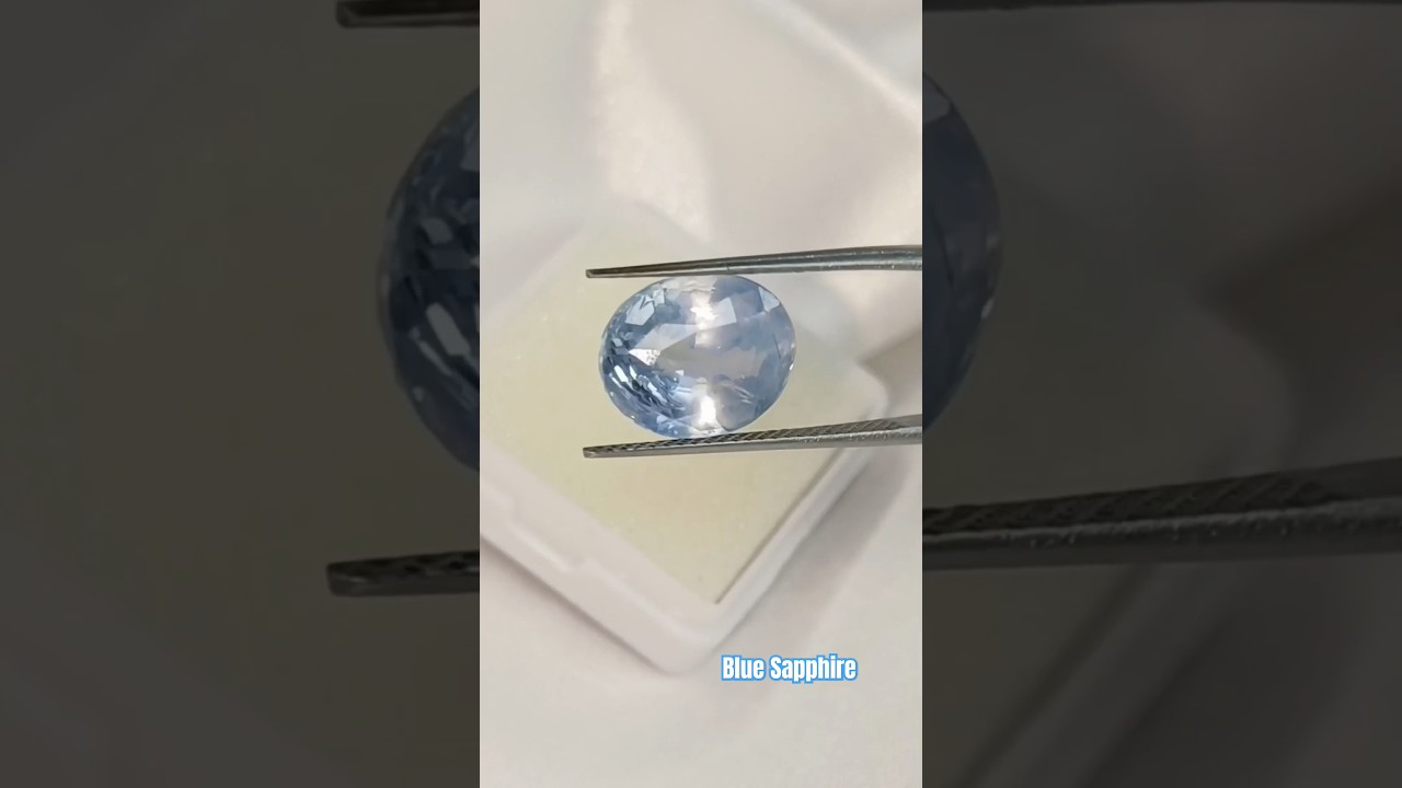 Antique World - It's heard that since Amitabh Bachchan started wearing a  blue sapphire he never had to look back in his career. This blue sapphire  has been given to him by