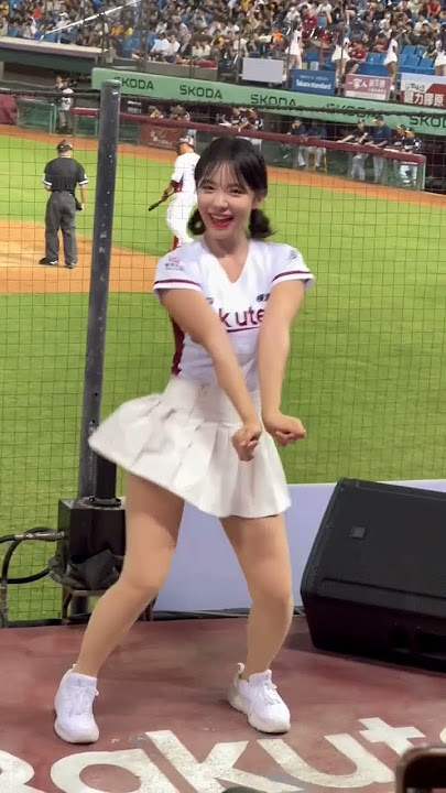 Why Rakuten Girl Lee Dahye's cheerleaders Dance 💃 Can't Be Ignored