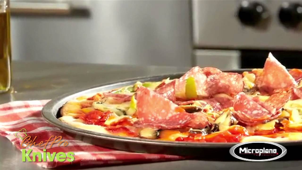 Using the Microplane Pizza Cutter