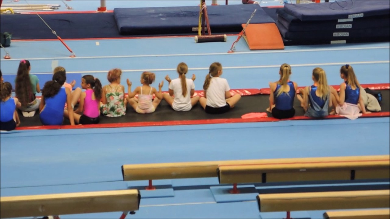 Demonstratie Turnz 30 jaar 14 Eredivisie bovenbouw