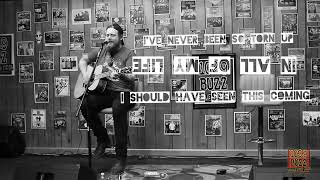 Download Lagu #storywa asking alexandria moving on MP3