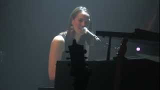 Sophie Hunger - Train People (HD) Live à La Cigale 2013