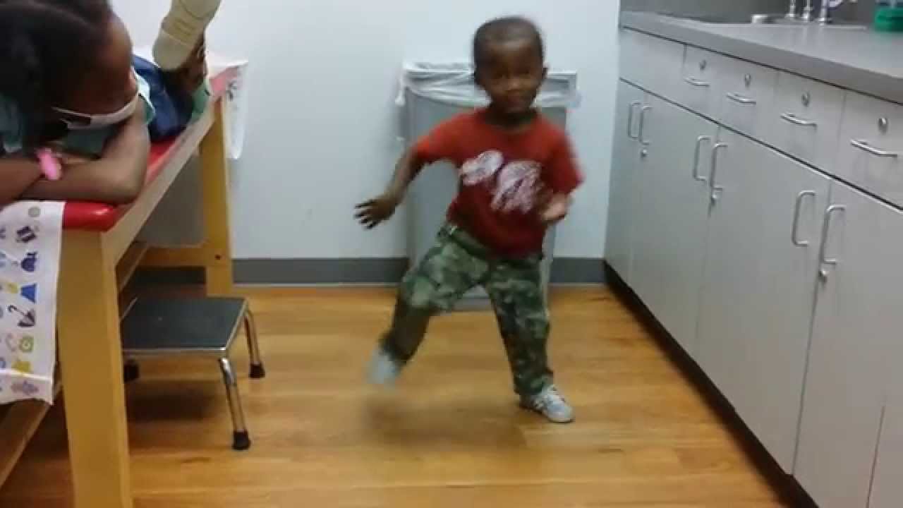 Super Funny 2 year old Dancing (must watch) YouTube