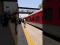Rajdhani Shatabdi train chalane ke liye #train #railvlogger #railway #indianrailways
