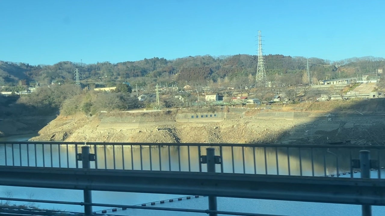 大減水の津久井湖を探る！