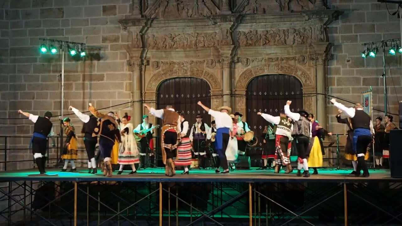 Rondeña de Casillas de Coria. Festival de folclore nacional en Coria (Cáceres) Grupo Savia Viva.