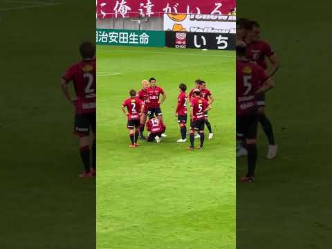 鹿島アントラーズ 英: Kashima Antlers 柏レイソル 英: Kashiwa Reysol