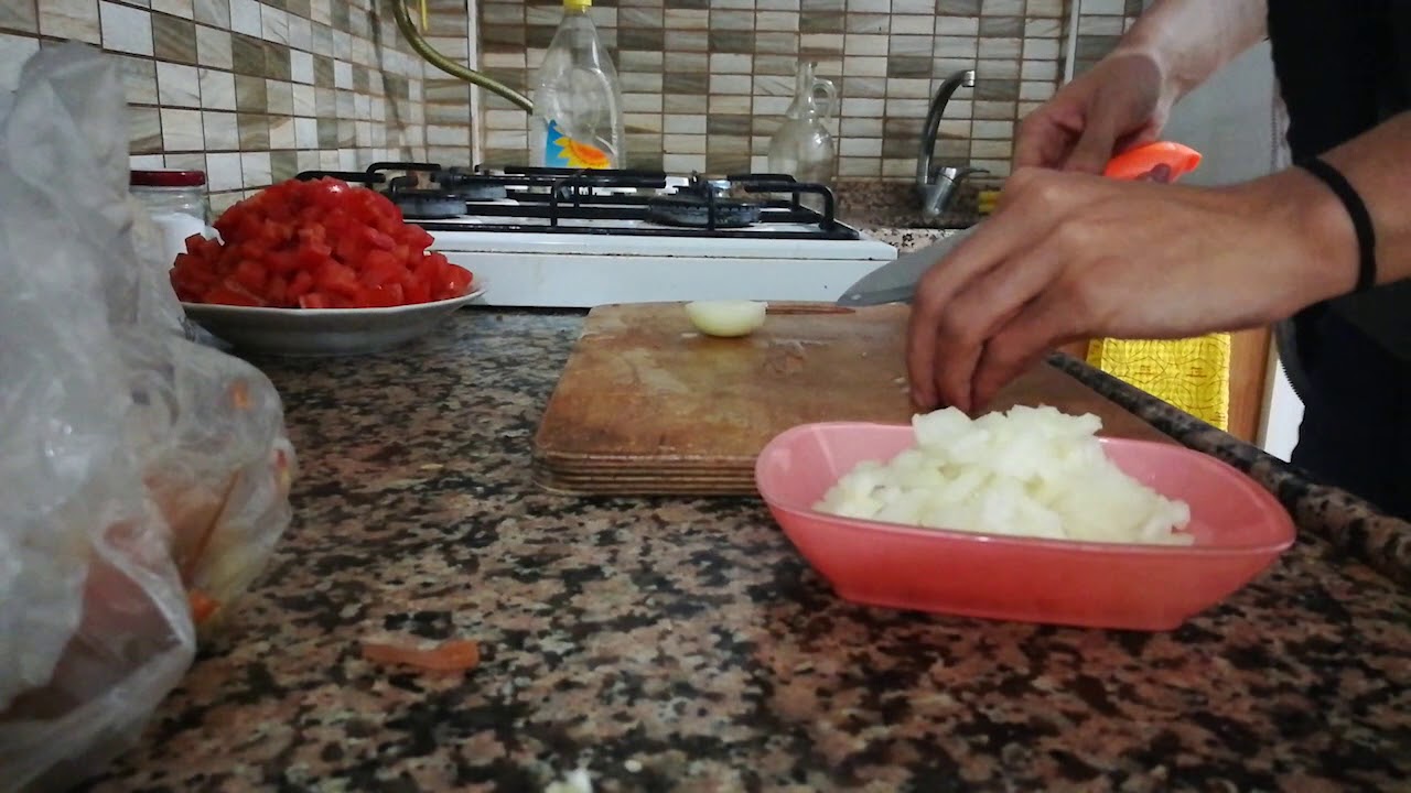 Nefis yemek tarifleri – Kolay menemen (melemen)