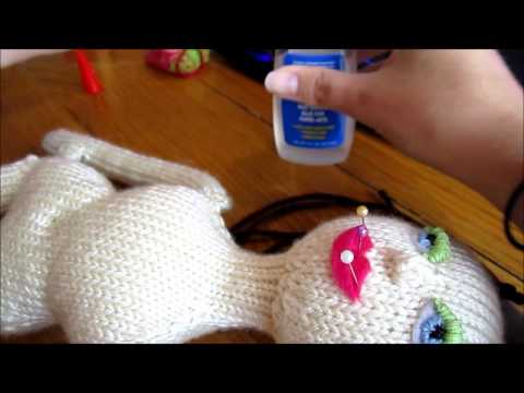 How to Make Faces on Knitted Dolls Part 05: Lips - YouTube