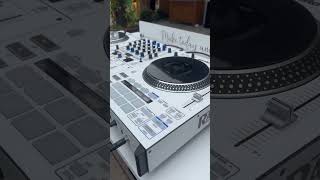 Humpter B3 DJ booth with a few modifications