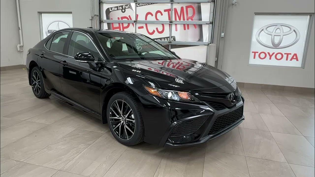 2023 Toyota Camry SE Review - YouTube