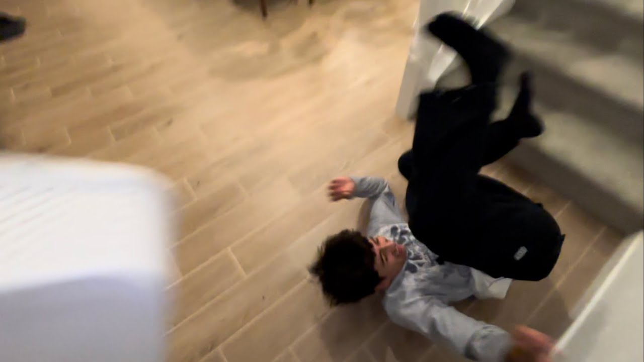 ЭКСТРЕМАЛЬНЫЕ ВЫЗОВЫ В МОЕМ НОВОМ ДОМЕ