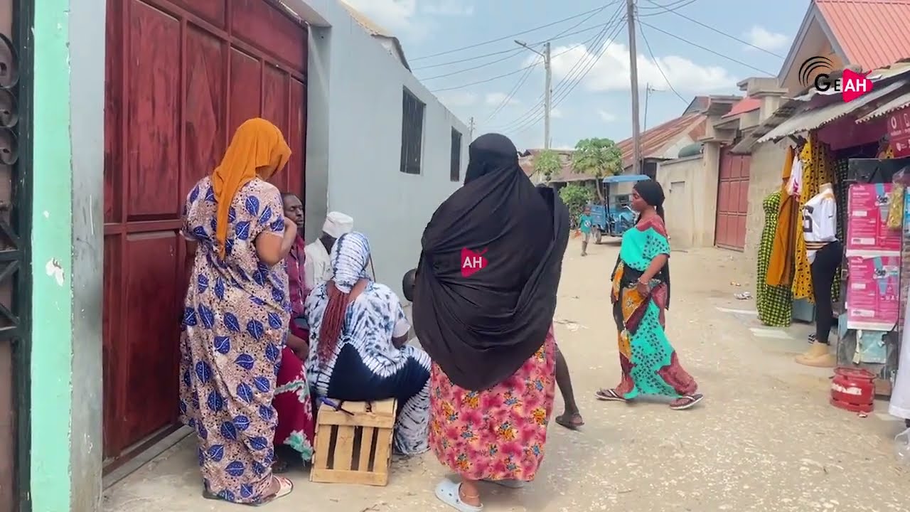 MPANGAJI WA CHUMBA CHA JIRANI ATEMBEA NA MUME WA MWENZAKE /SMS ZAFUMWA LIVE