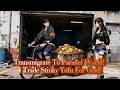 【English Dub】After transmigrating to a parallel world, I trade stinky tofu for gold and jewelry!