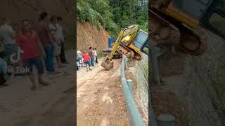 Short Excavator Danger Work